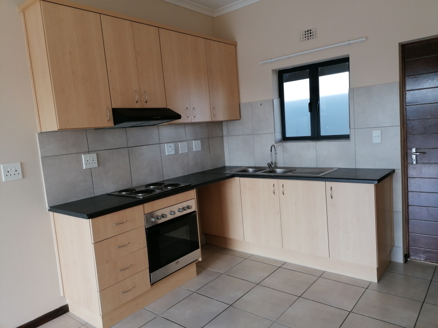 To Let 2 Bedroom Property for Rent in Buh Rein Estate Western Cape